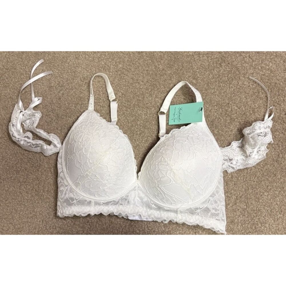 NWT Rare Frederick's of Hollywood Elegant White Lace Bra 40C Drop Sleeve Wired
